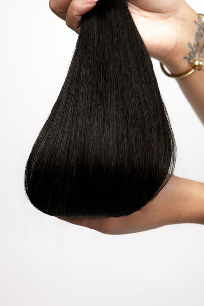 Woman holding Southeast Asia Straight 16" Bundle - The Chic Studio